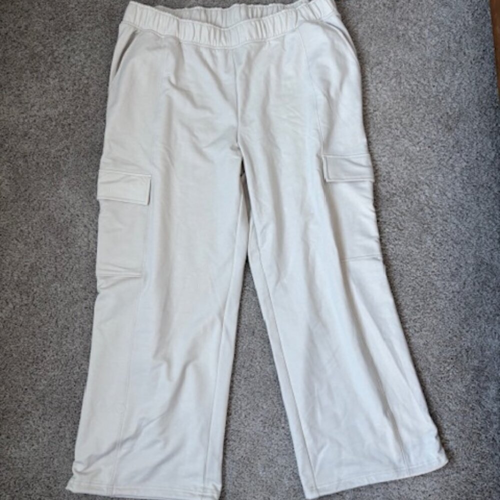 NWT Avia Athleisure Plush Fleece Cargo Pants size 3X - Picture 4 of 5